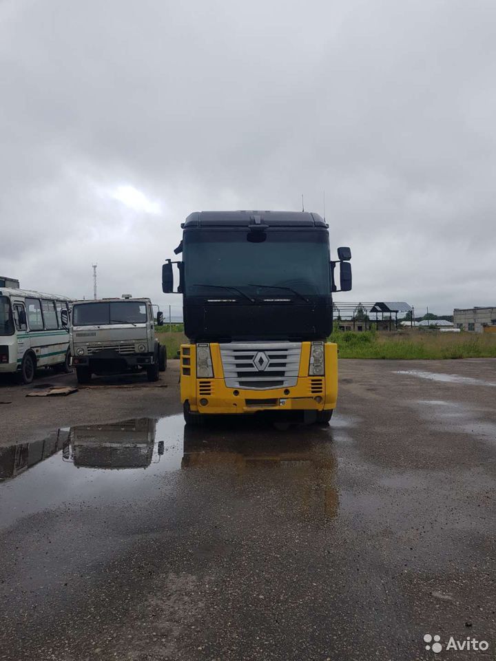 Седельный тягач Renault Magnum DXI
