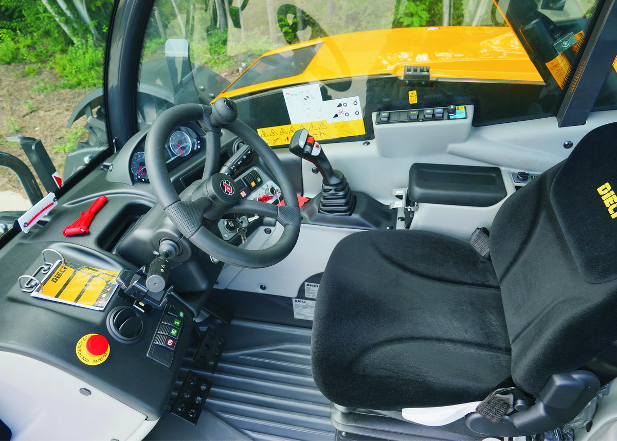 Телескопический погрузчик Dieci Agri Farmer 30.7