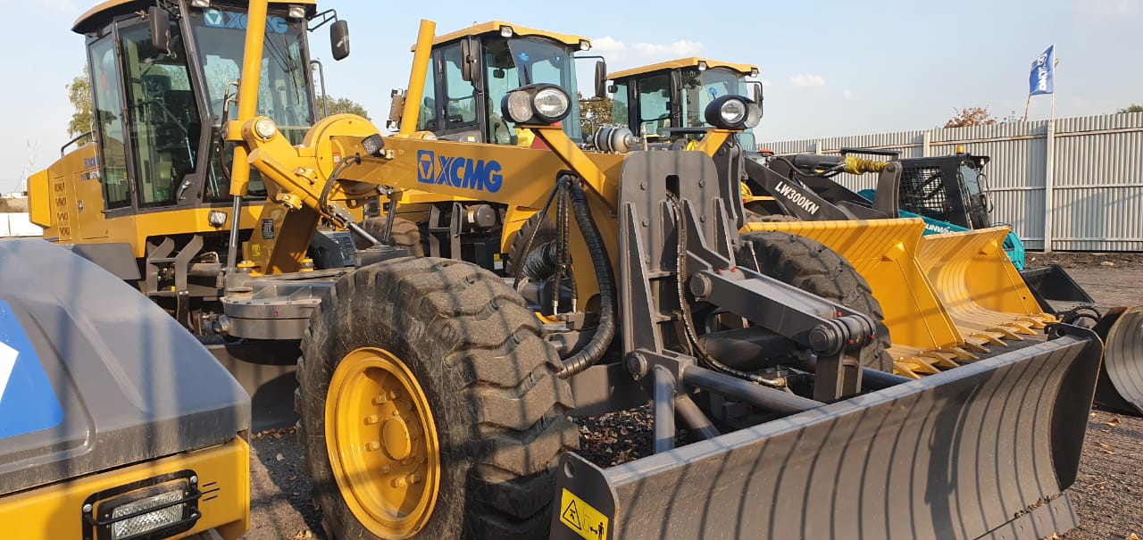 Автогрейдер XCMG GR215A