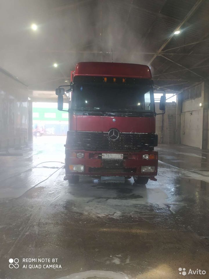 Седельный тягач Mercedes-Benz Axor