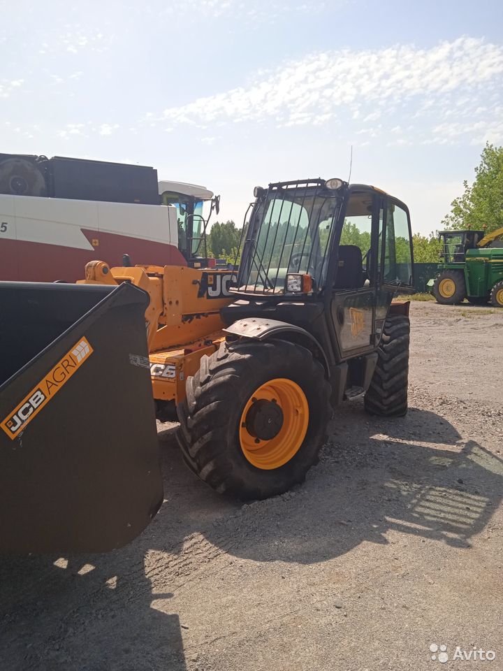 Телескопический погрузчик JCB 531-70 Agri