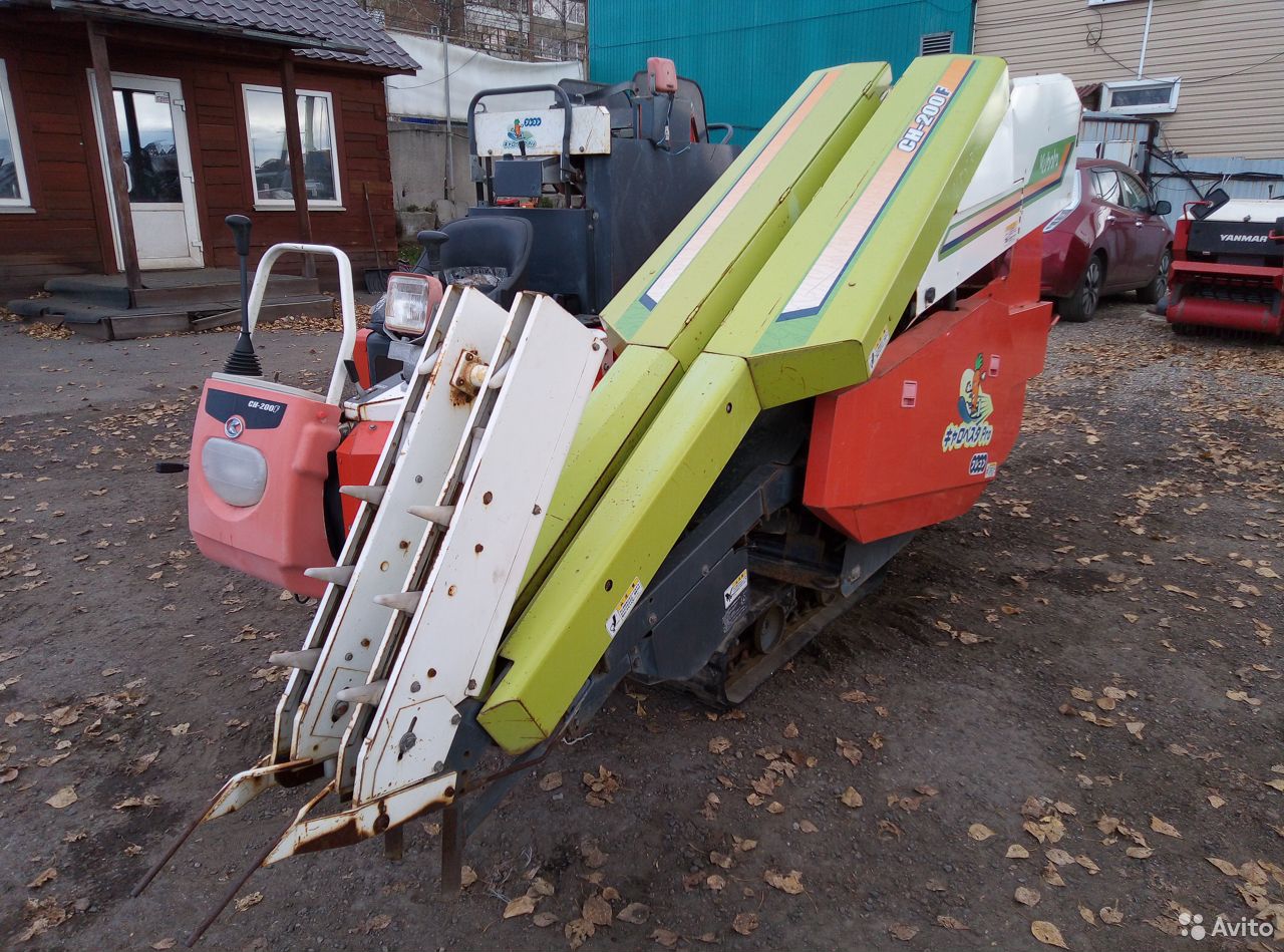Комбайн Kubota CH200F морковоуборочный самоходный