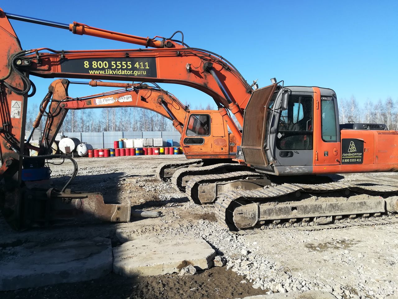 Гусеничный экскаватор Hitachi ZX230LC