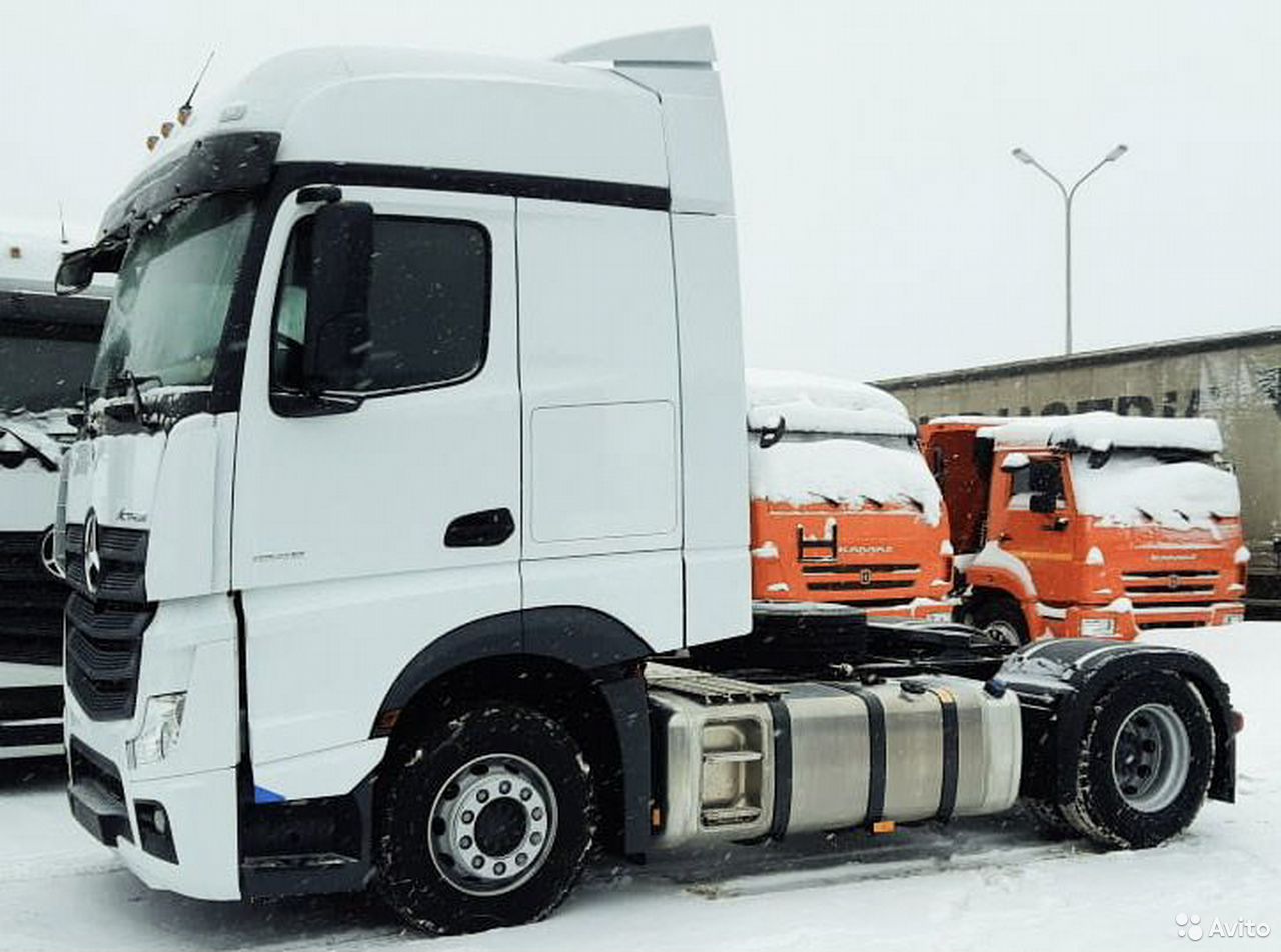 Седельный тягач Mercedes-Benz Actros 1845 LS