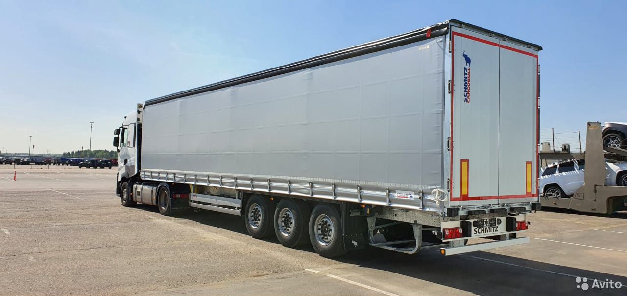 Тентованный полуприцеп Schmitz Cargobull