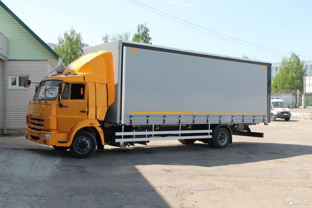 Тентованный грузовик КамАЗ 4308