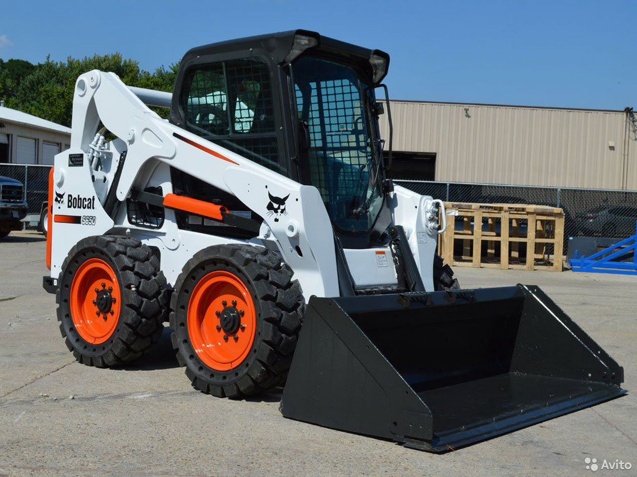 Мини-погрузчик Bobcat S650