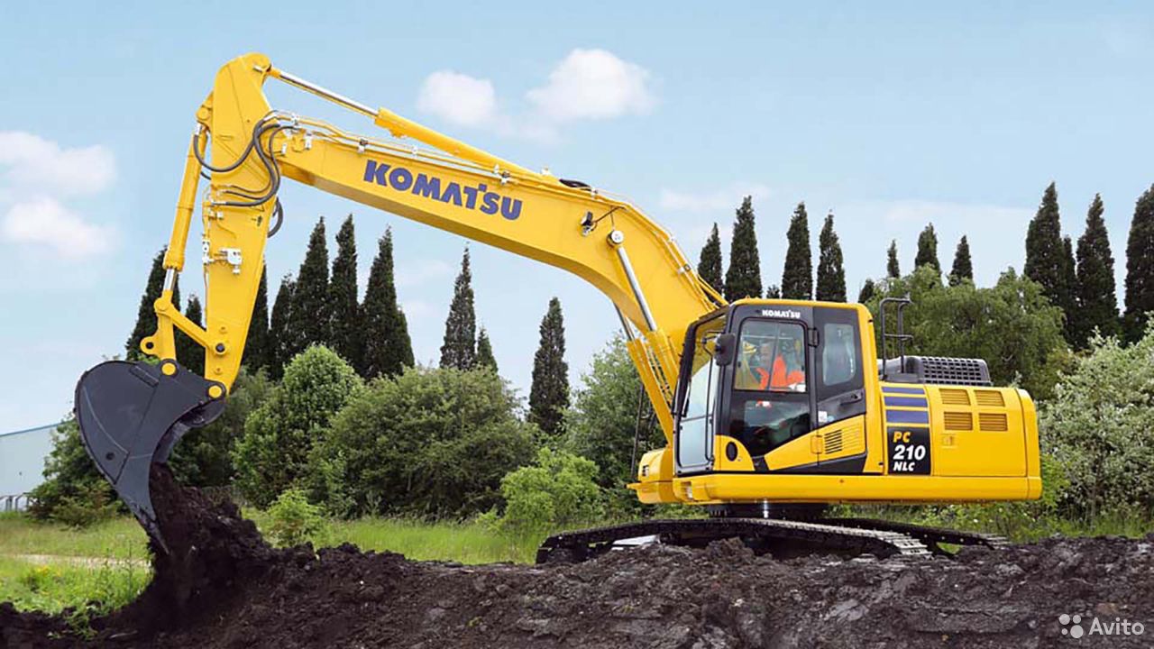 Гусеничный экскаватор Komatsu PC210NLC-8