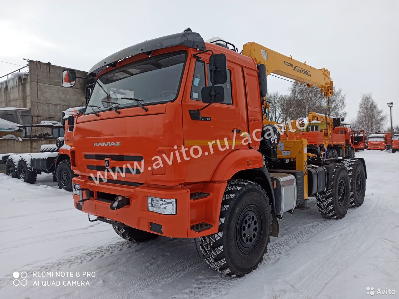 Седельный тягач КамАЗ 43118 с КМУ