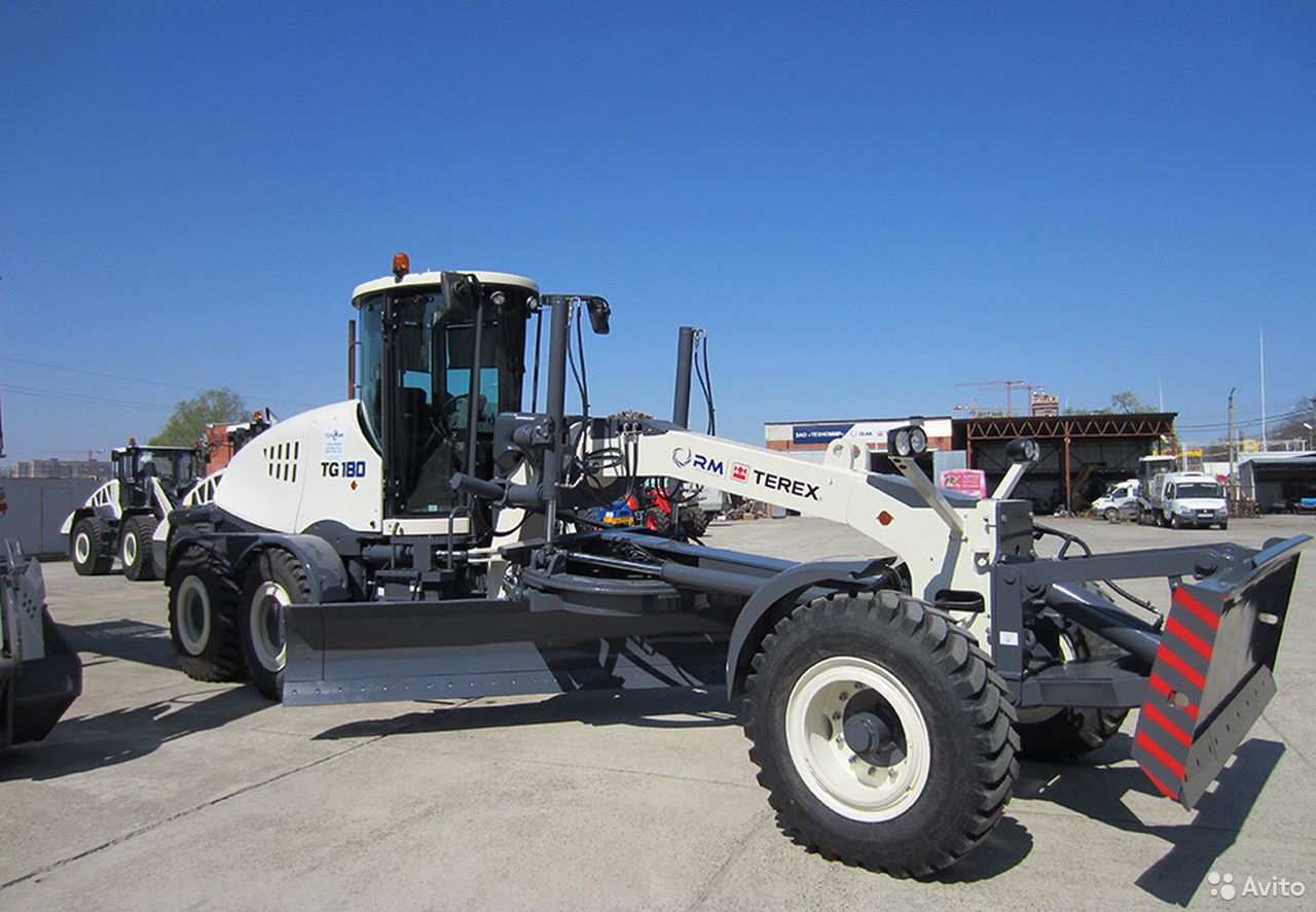 Автогрейдер RM-Terex TG180