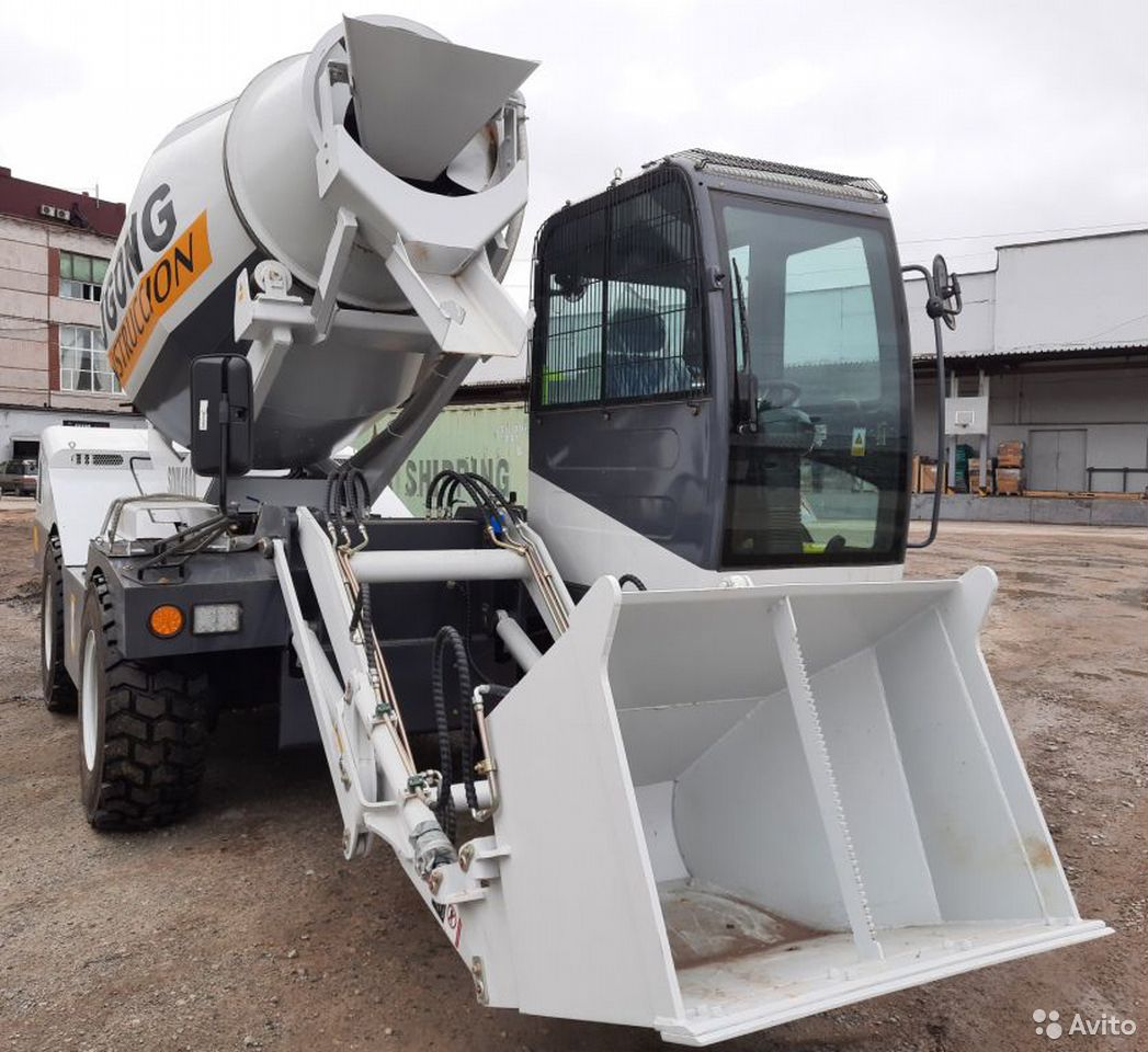Самоходный бетоносмеситель Yugong SDM4000
