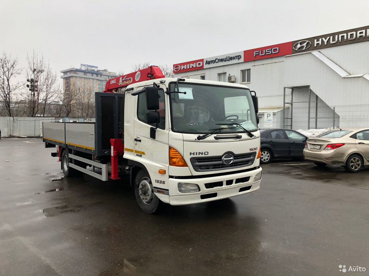 Бортовой грузовик с КМУ HINO 500 (Ranger) с КМУ Unic 374