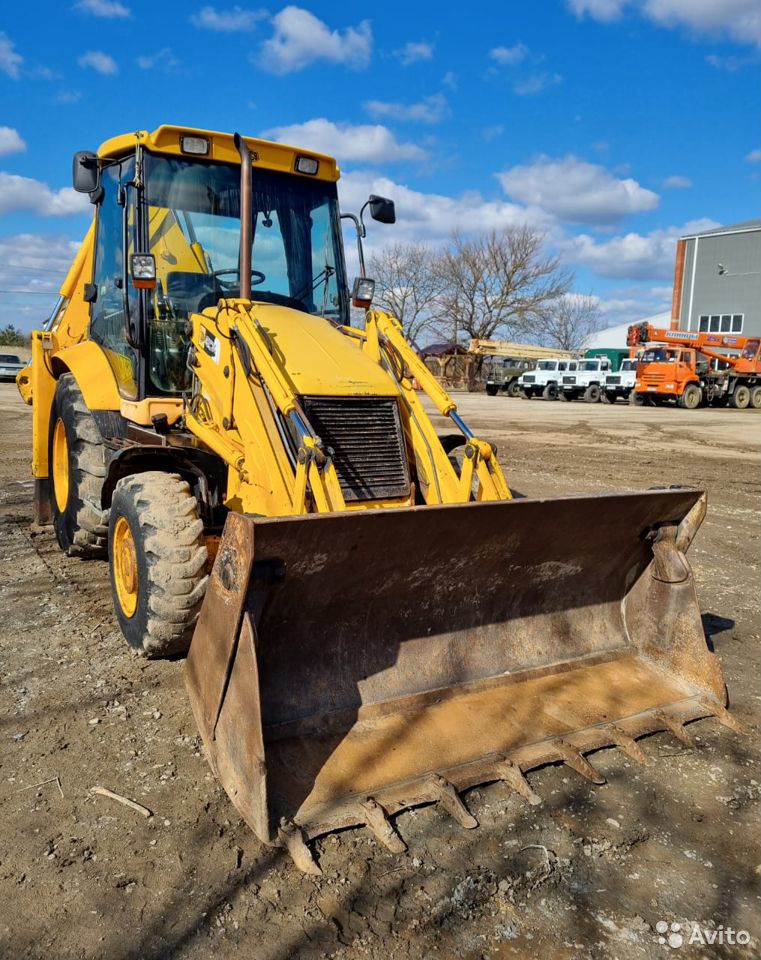 Экскаватор-погрузчик JCB 3CX
