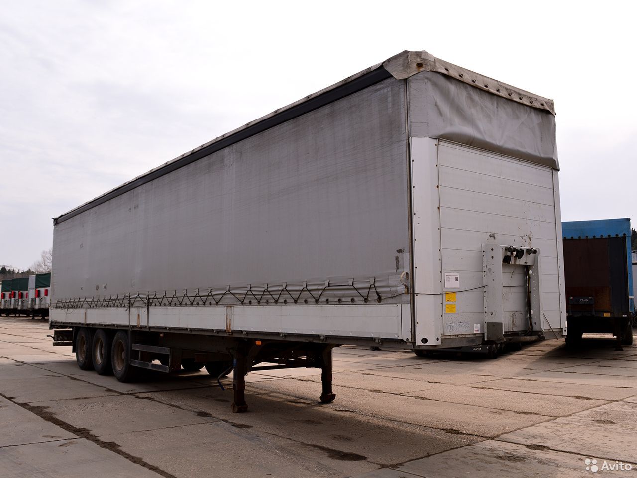 Тентованный полуприцеп Schmitz Cargobull