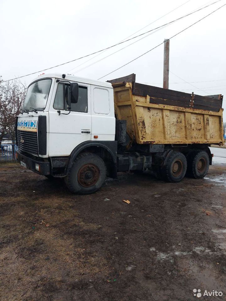 Самосвал МАЗ 551805