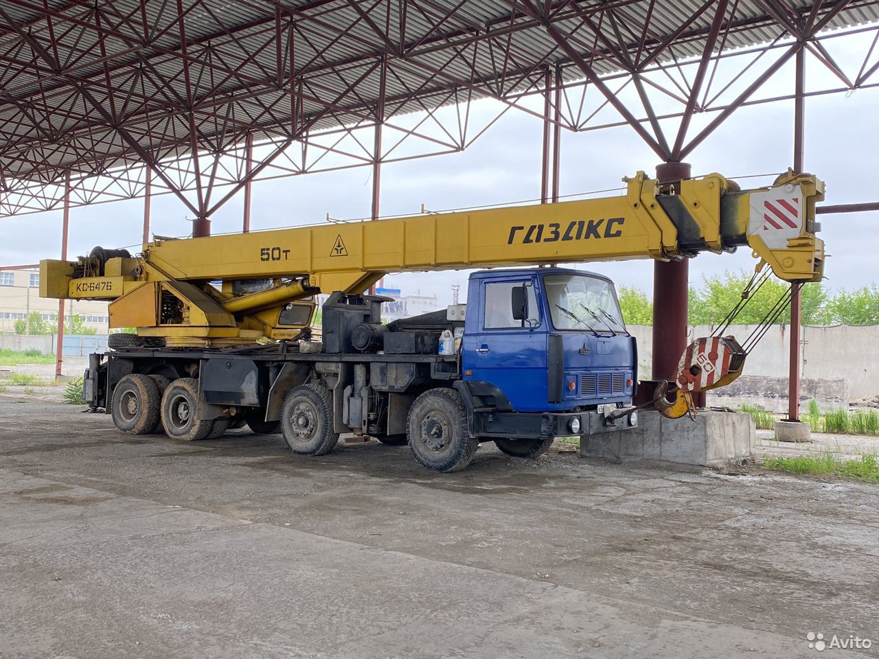 Автокран ГАЗАКС КС-6476 на шасси МАЗ