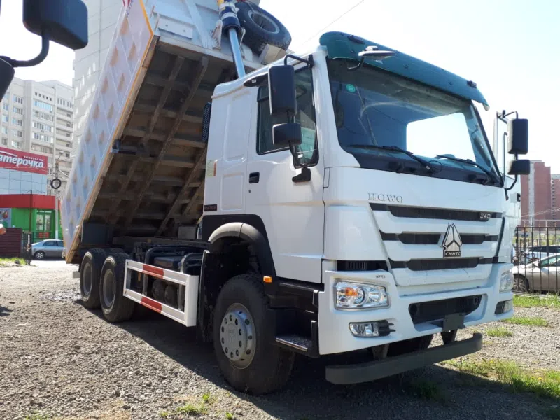 Самосвал Howo ZZ3327N3847E