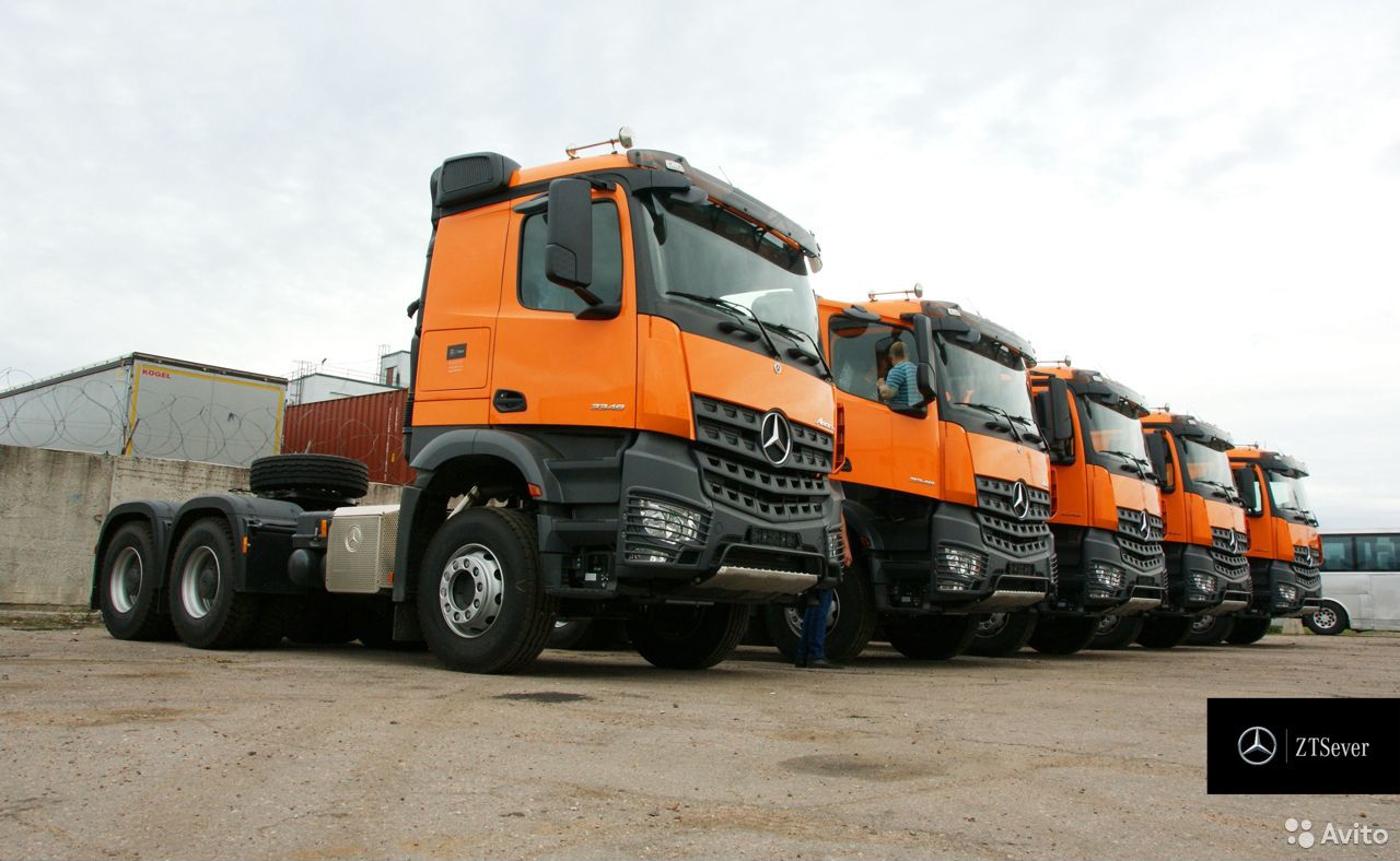 Седельный тягач Mercedes-Benz Arocs 3348 S
