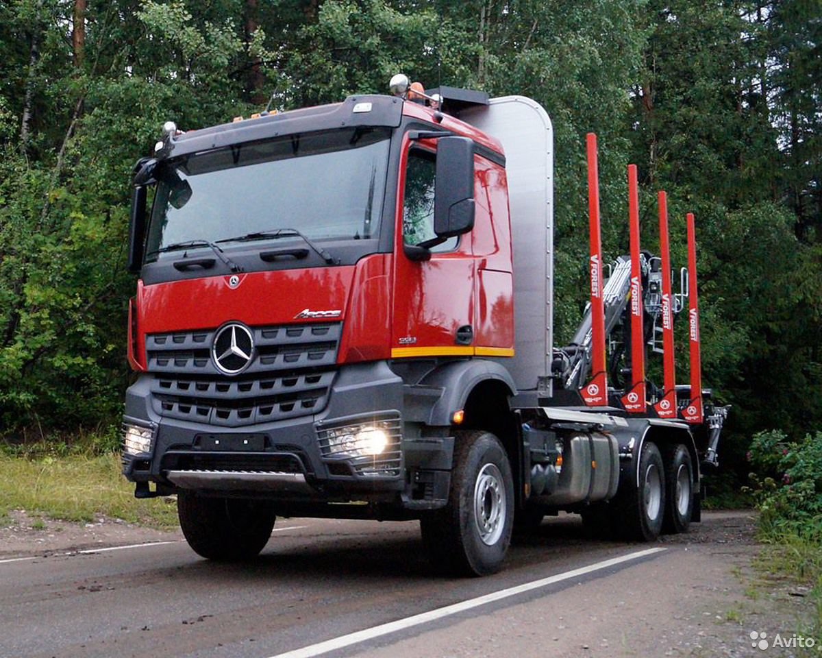 Сортиментовоз Mercedes-Benz Arocs 3351