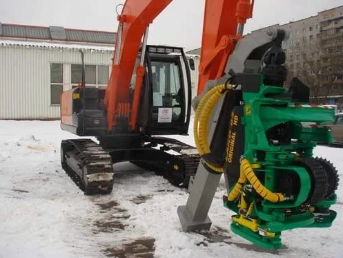 Гусеничный харвестер Hitachi ZX180