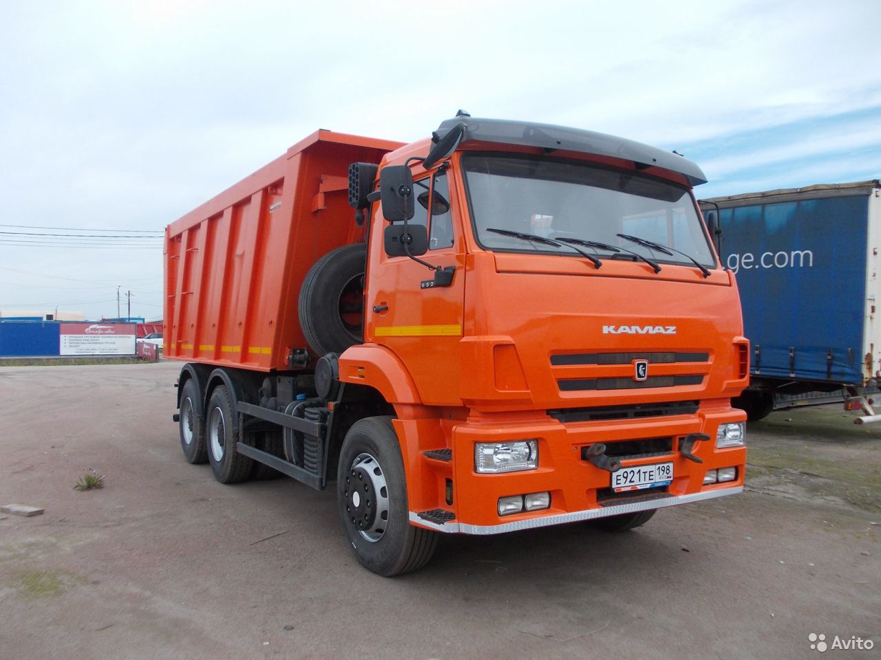 Самосвал КамАЗ 6520-43