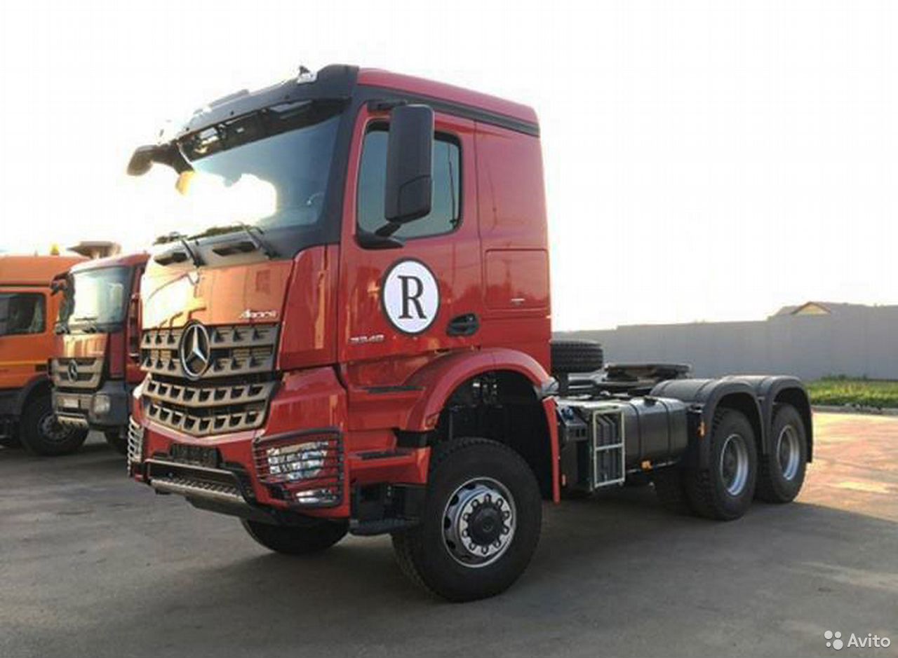 Седельный тягач Mercedes-Benz Arocs 3348 AS