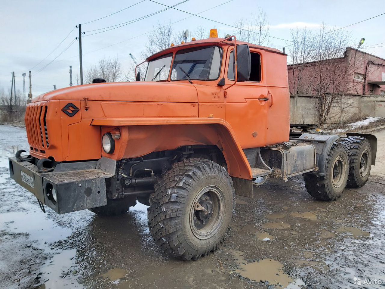 Седельный тягач Урал