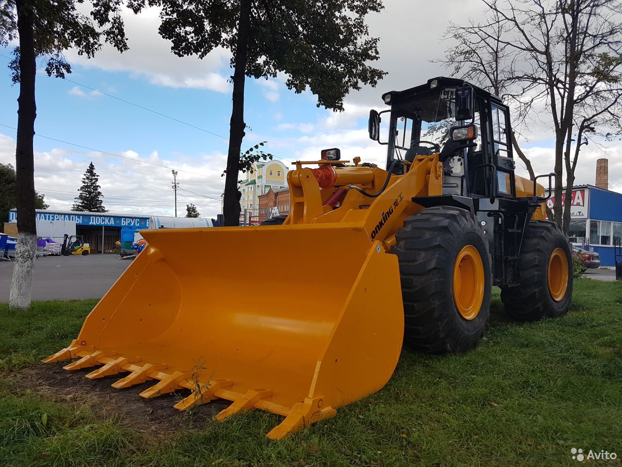 Фронтальный погрузчик Lonking CDM853