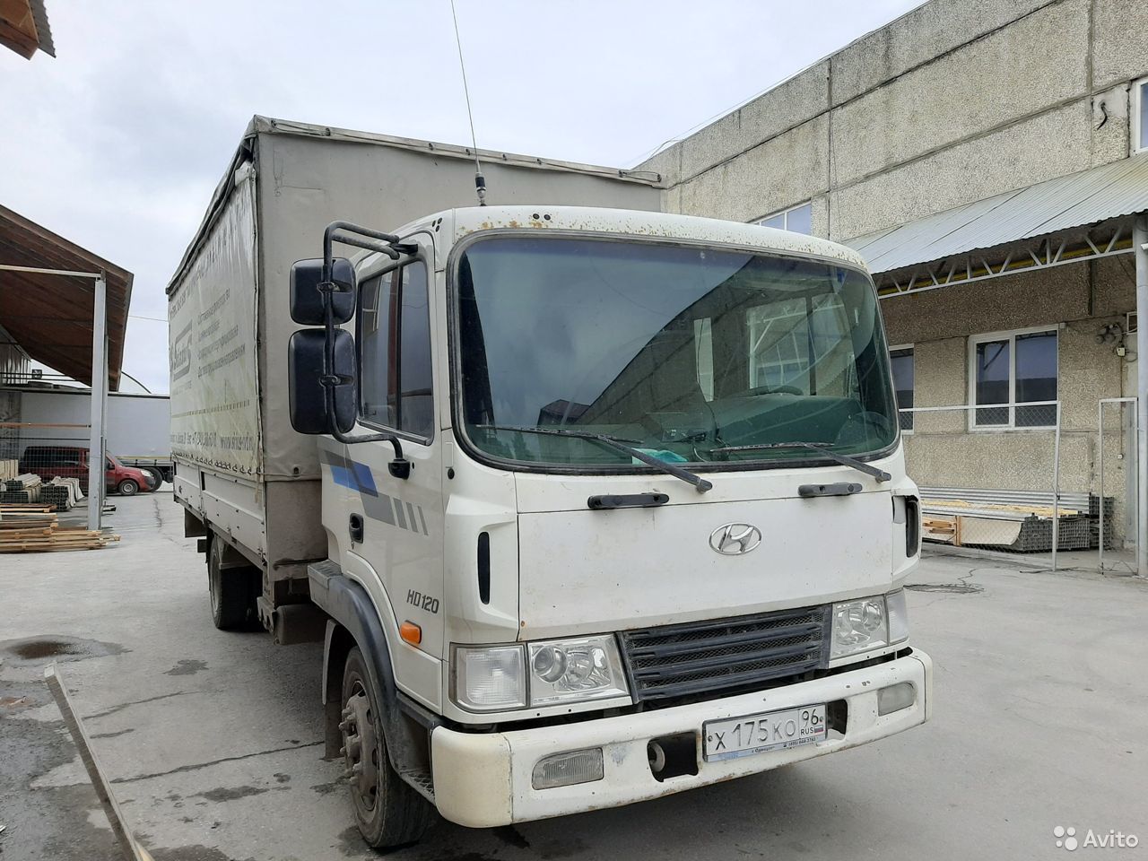 Тентованный грузовик Hyundai HD120