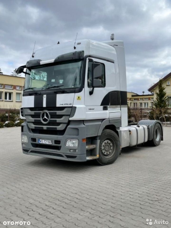 Седельный тягач Mercedes-Benz Actros MP3