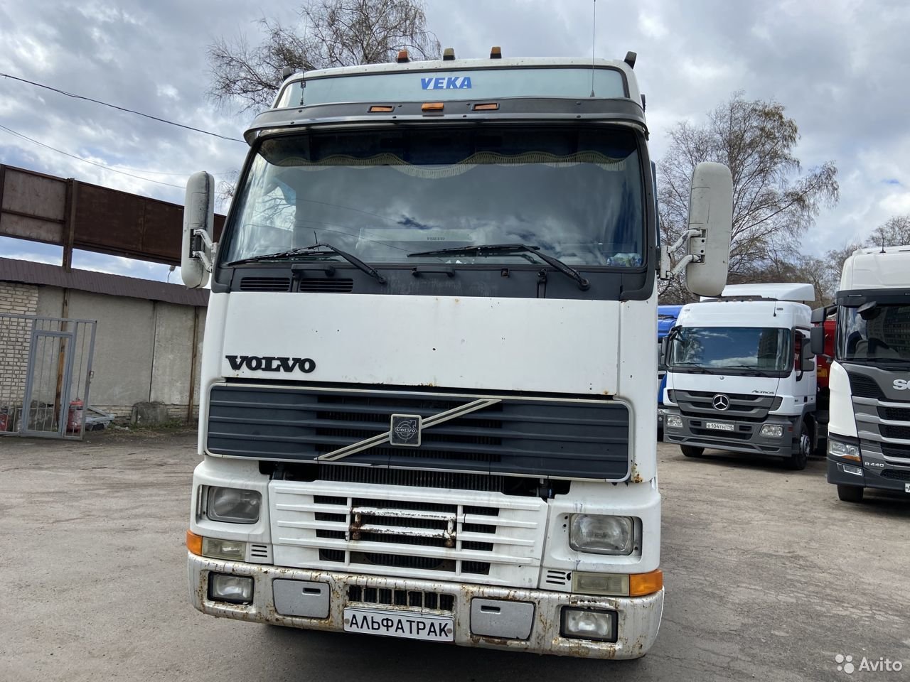 Седельный тягач volvo FH 12
