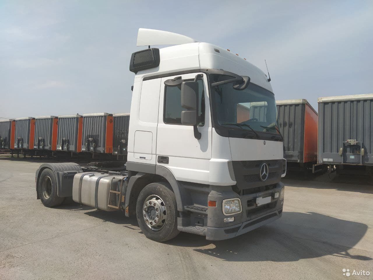 Седельный тягач Mercedes-Benz Actros 1841 LS