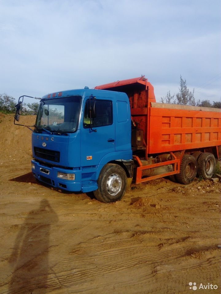 Самосвал CAMC