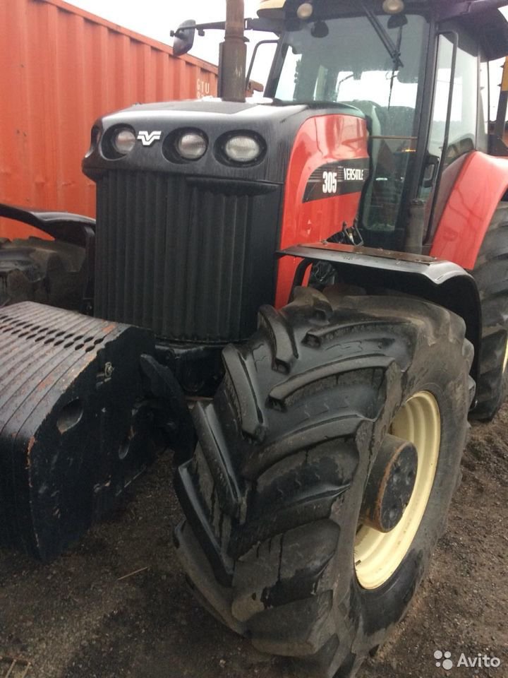 Трактор Buhler Versatile