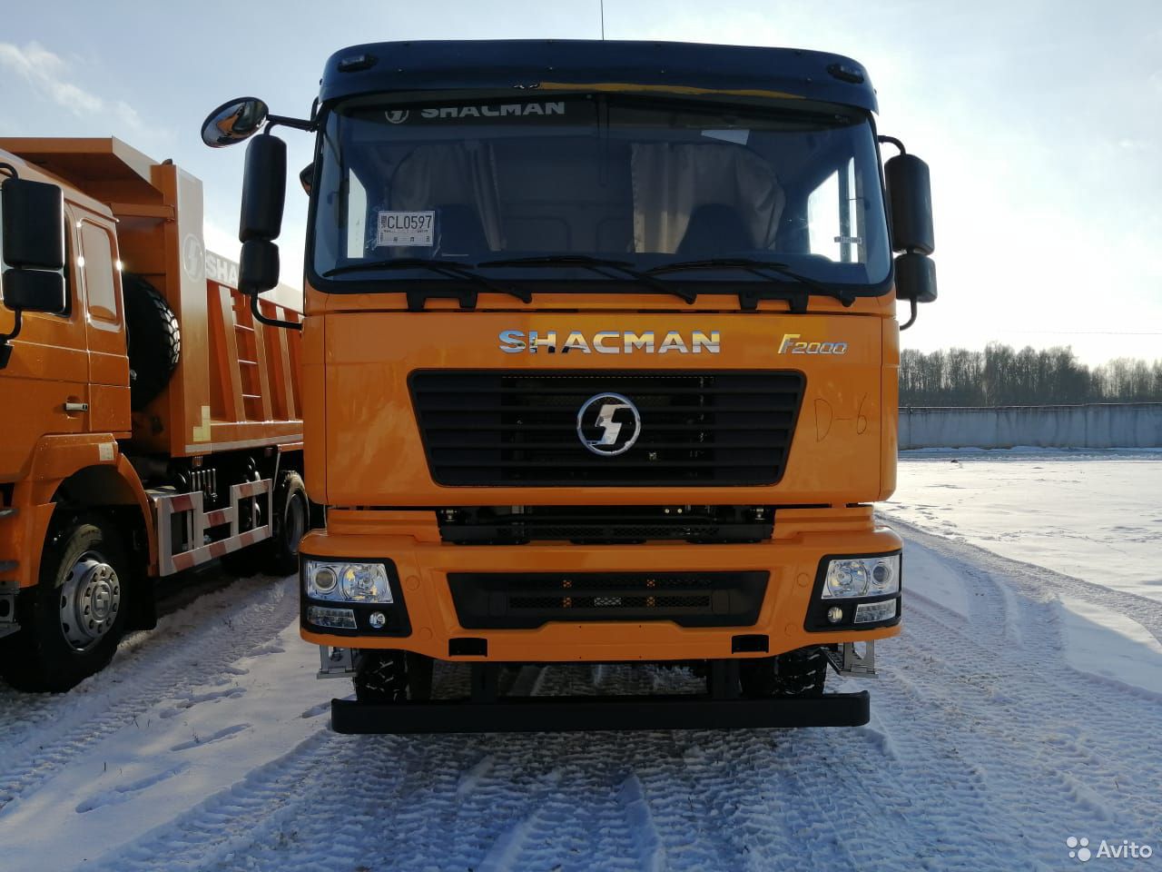 Самосвал SHACMAN (Shaanxi) F2000