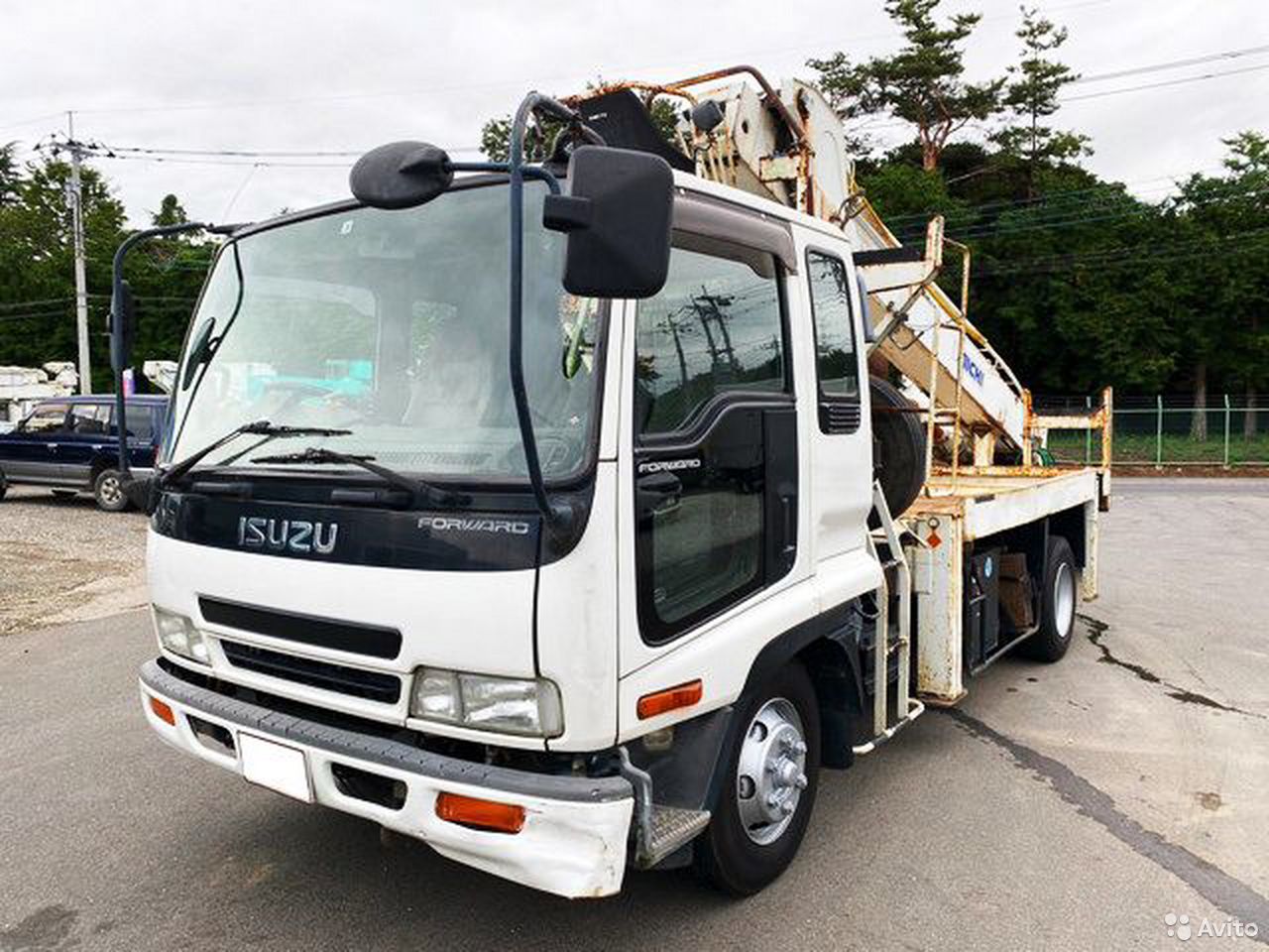 Бурильно-крановая машина Isuzu Forward