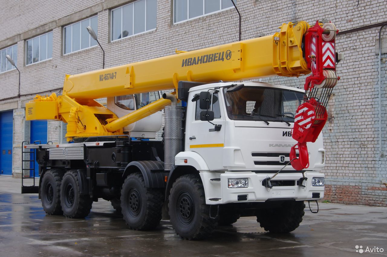 Автокран Ивановец КС-65740-7 на шасси КамАЗ