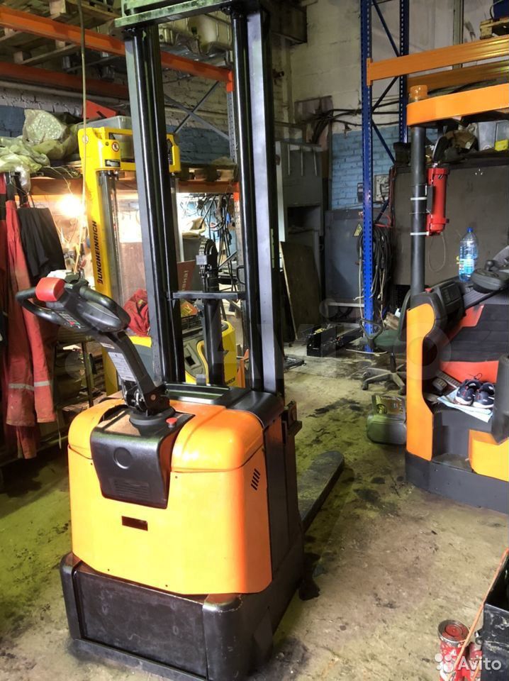 Штабелер JUNGHEINRICH SPE125