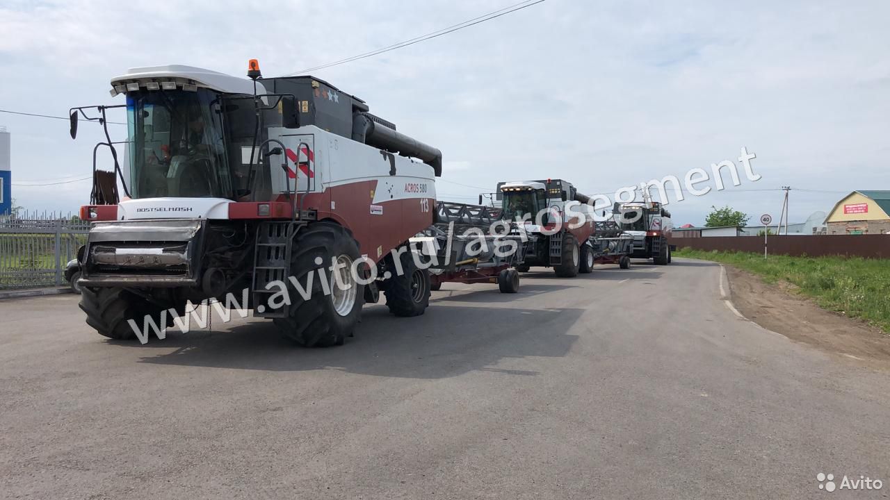 Зерноуборочный комбайн Ростсельмаш ACROS 580
