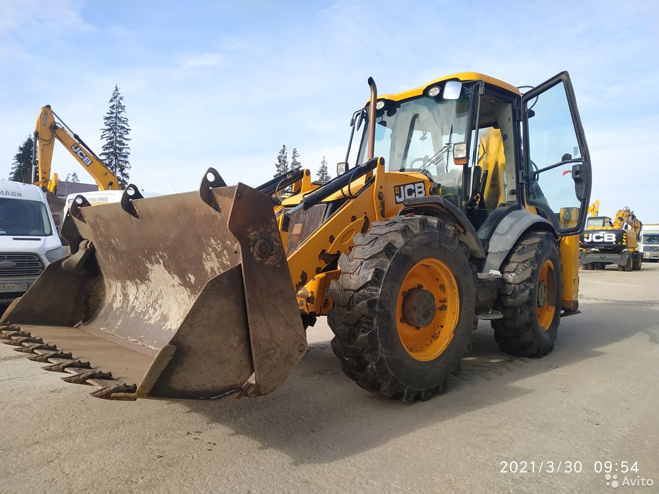 Экскаватор-погрузчик JCB 4CX