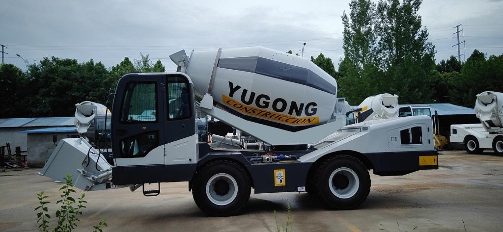 Самоходный бетоносмеситель Yugong SDM5500