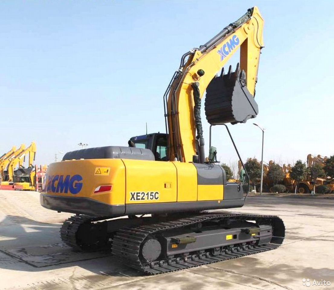 Гусеничный экскаватор XCMG XE215С