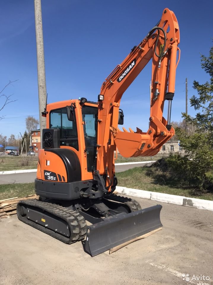 Мини-экскаватор doosan DX35Z