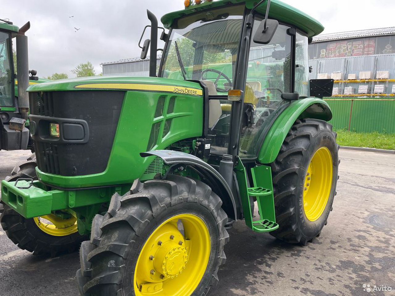 Трактор John Deere 6095