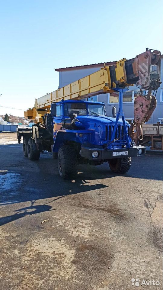 Автокран Ивановец КС-45717-1 на шасси УРАЛ