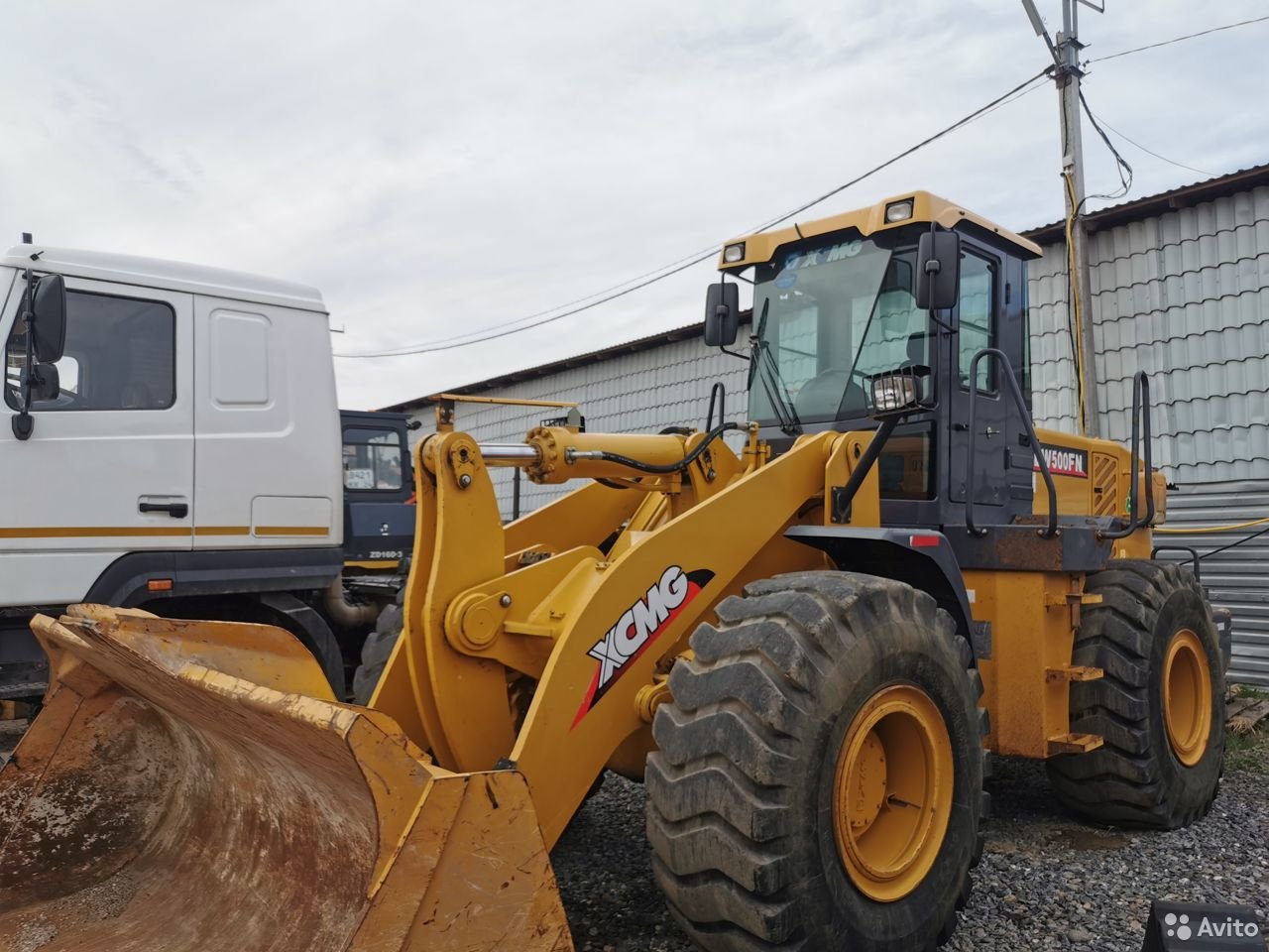 Фронтальный погрузчик XCMG LW500FN