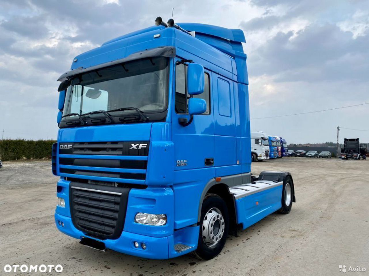 Седельный тягач DAF XF 105.460