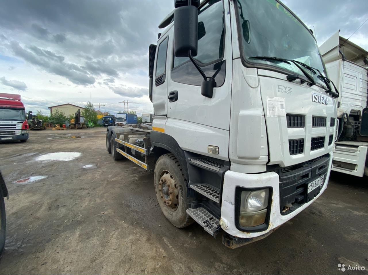 Мультилифт Isuzu CYZ52Q АС-20ис (63372T)