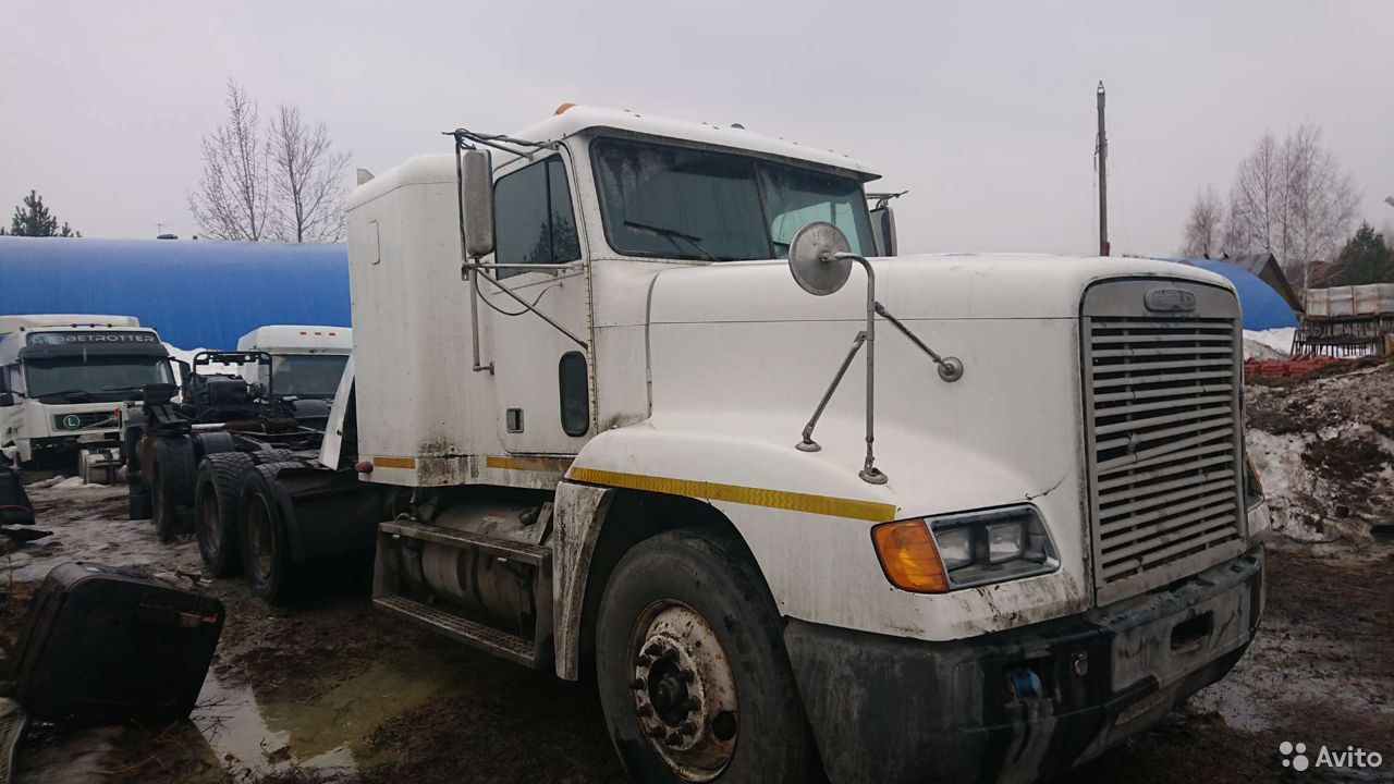 Седельный тягач Freightliner FLD