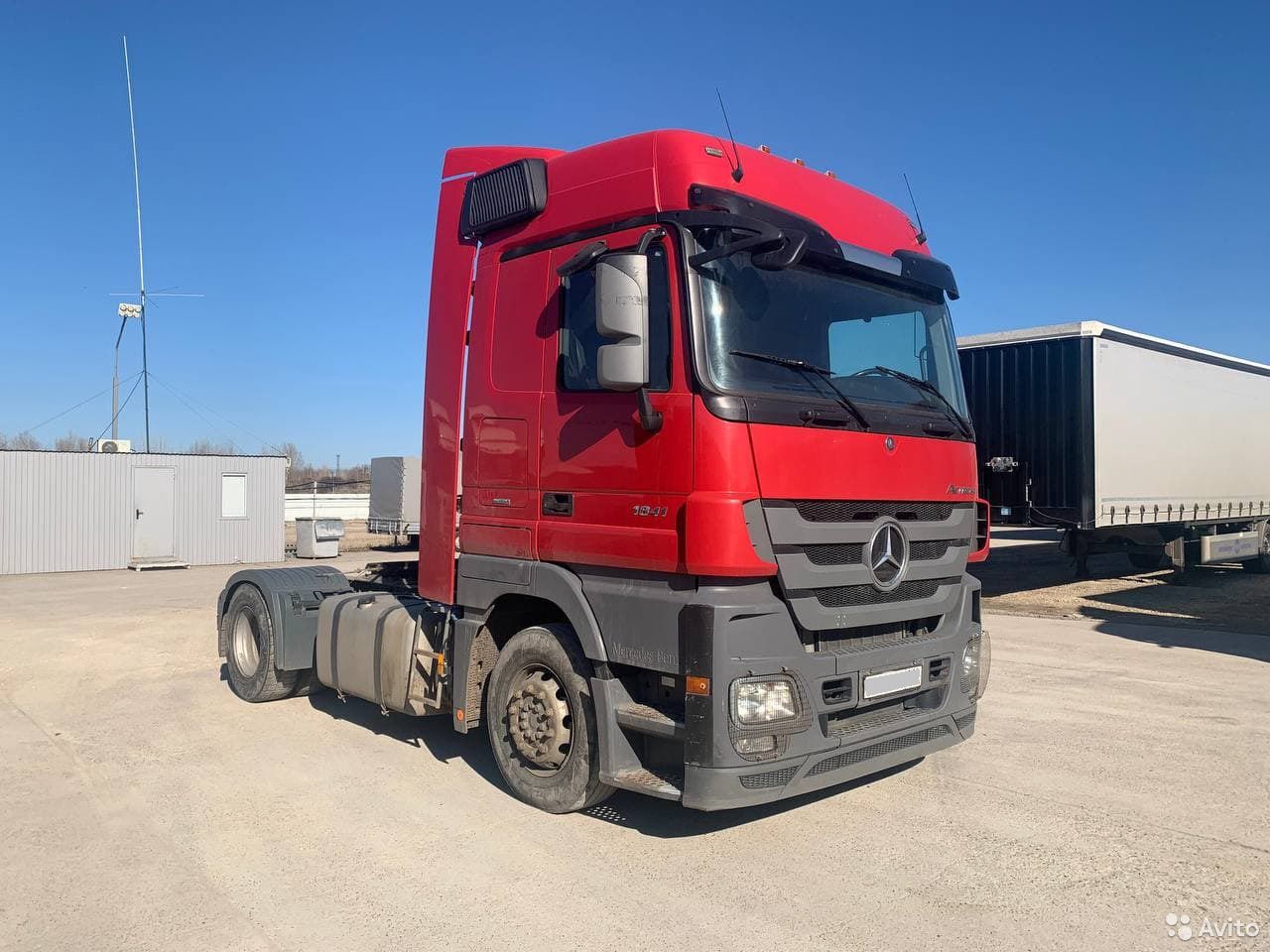 Седельный тягач Mercedes-Benz Actros 1841 LS